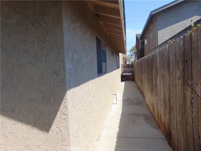 2005 Alabama Street, Huntington Beach, California 92648