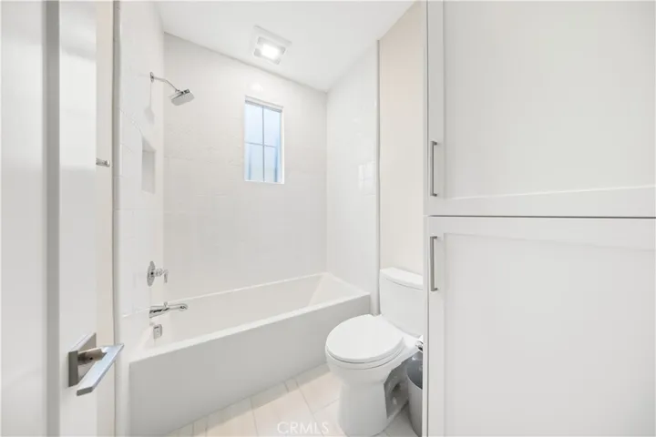 2nd floor bathroom