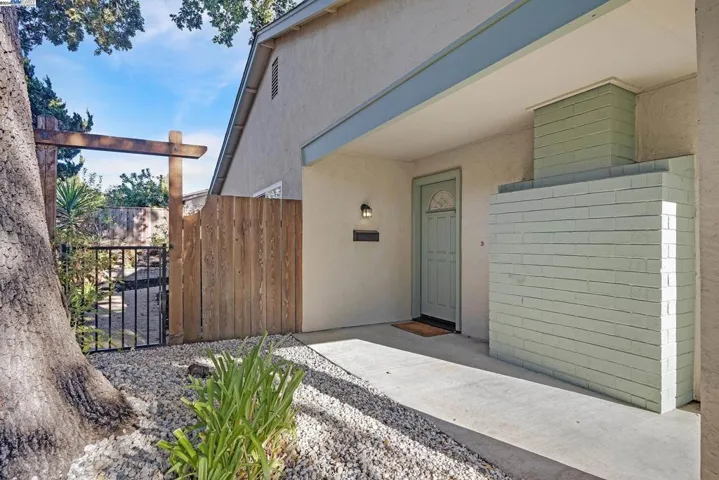 704 Debra St., Livermore, California 94550