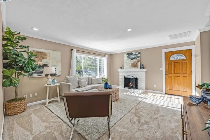 704 Debra St., Livermore, California 94550