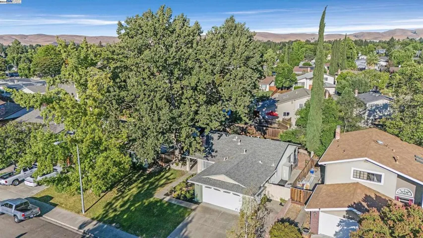 704 Debra St., Livermore, California 94550
