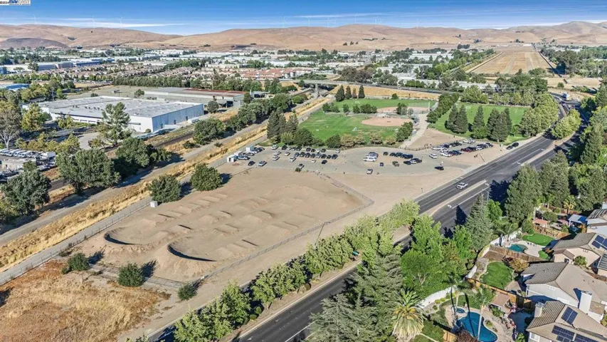704 Debra St., Livermore, California 94550