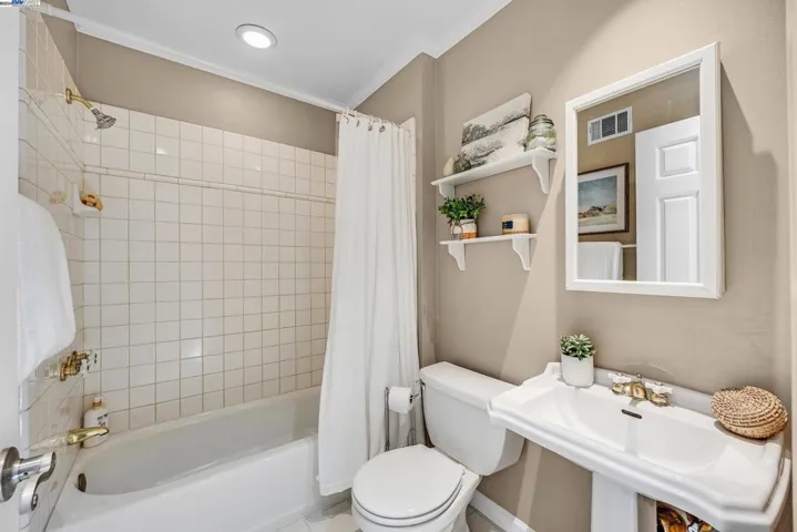 704 Debra St., Livermore, California 94550
