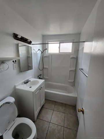 8826 Greenridge, Spring Valley, California 91977