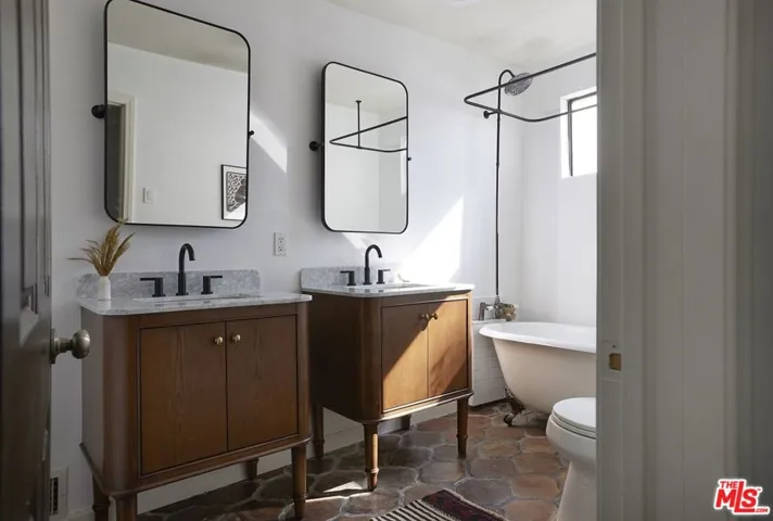 3501 Loma Lada Drive, Los Angeles, California 90065