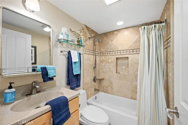 174 Cliff Drive F, Laguna Beach, California 92651