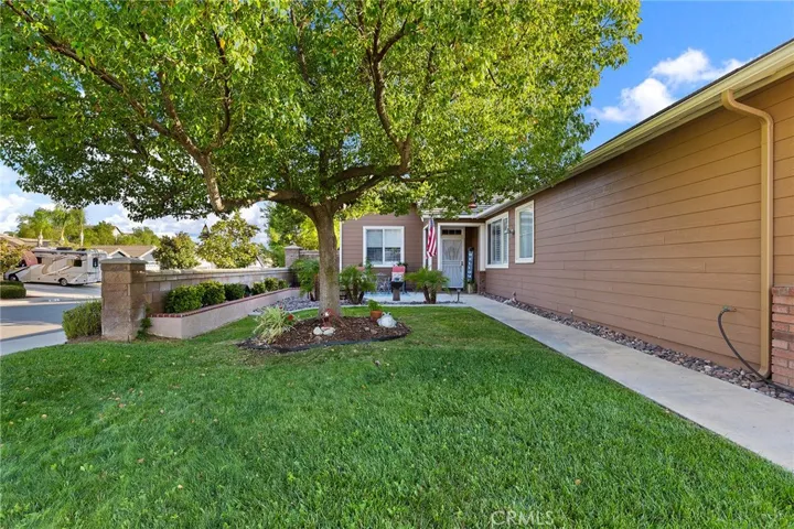 28727 Maplewood Drive, Menifee, California 92584