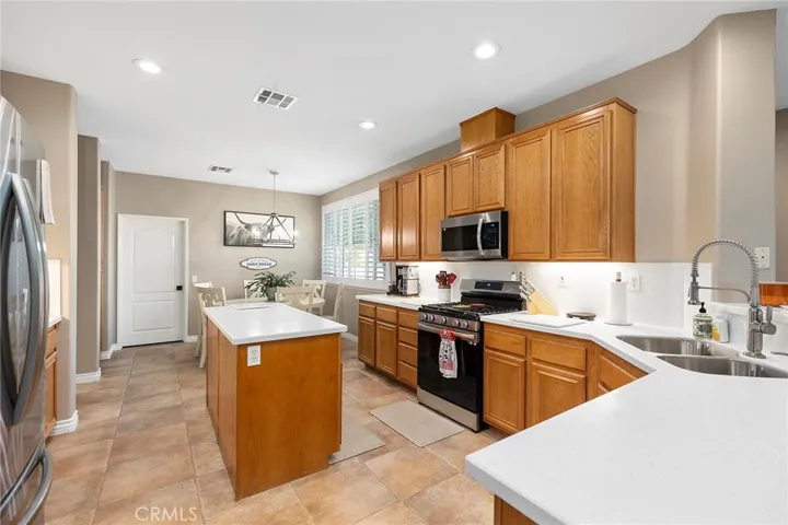 28727 Maplewood Drive, Menifee, California 92584