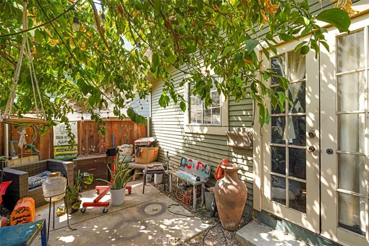 515 E Foothill Boulevard E, Monrovia, California 91006