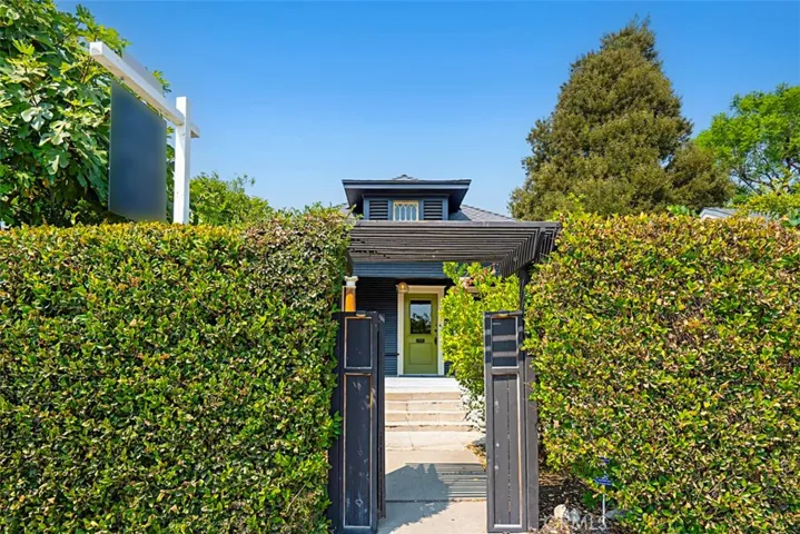 515 E Foothill Boulevard E, Monrovia, California 91006