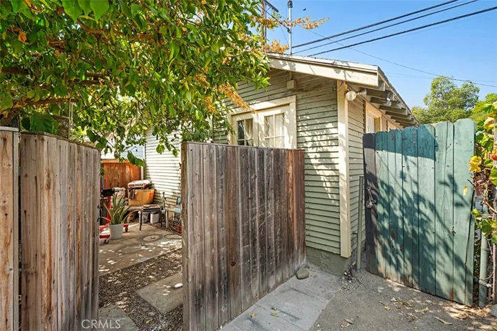 515 E Foothill Boulevard E, Monrovia, California 91006