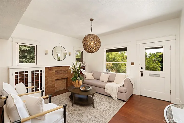 515 E Foothill Boulevard E, Monrovia, California 91006