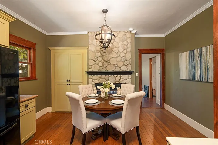515 E Foothill Boulevard E, Monrovia, California 91006