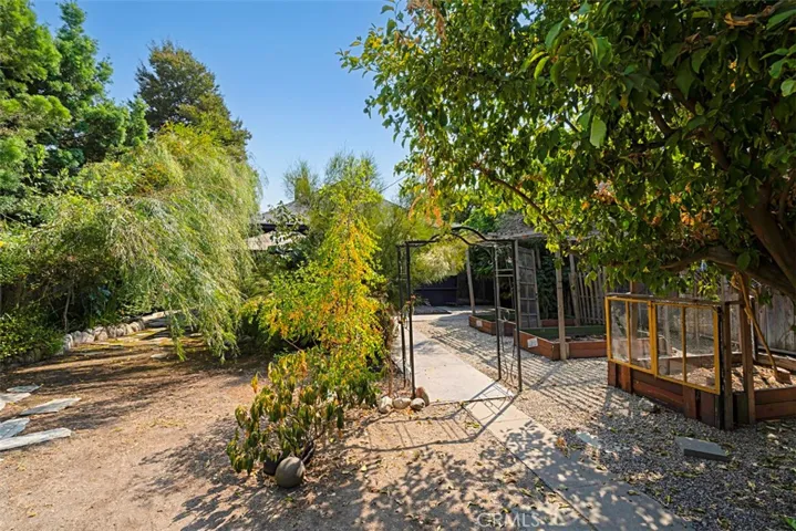 515 E Foothill Boulevard E, Monrovia, California 91006