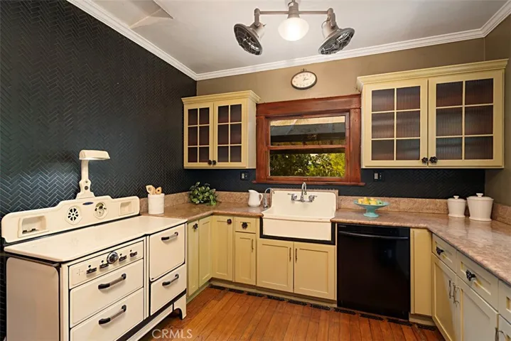 515 E Foothill Boulevard E, Monrovia, California 91006