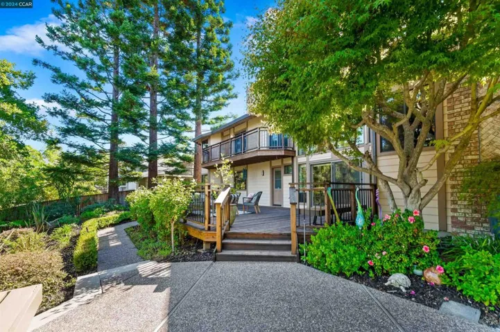 1850 Royal Court, Walnut Creek, California 94595