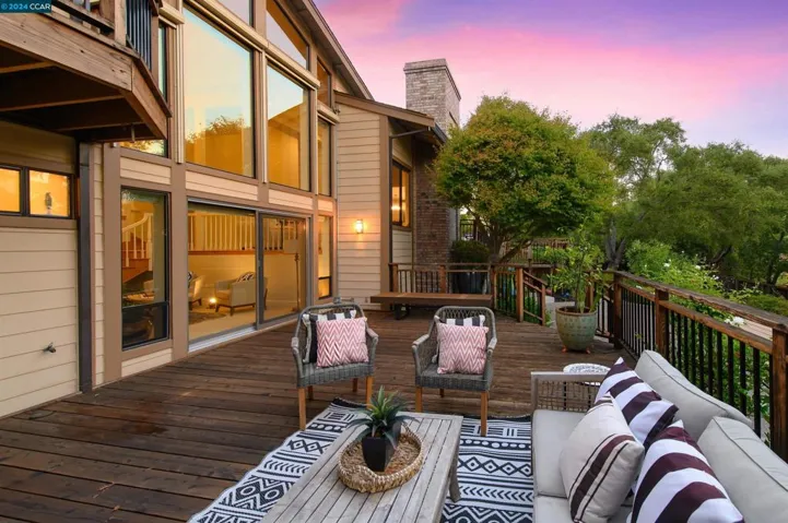 1850 Royal Court, Walnut Creek, California 94595