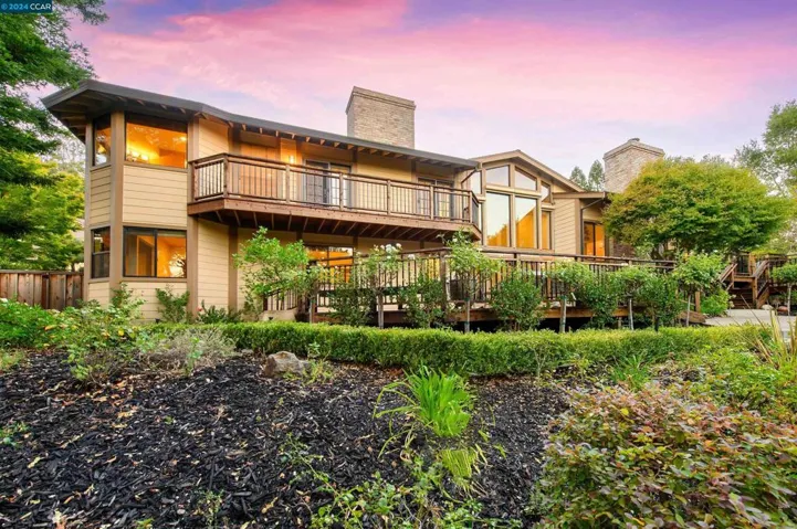 1850 Royal Court, Walnut Creek, California 94595