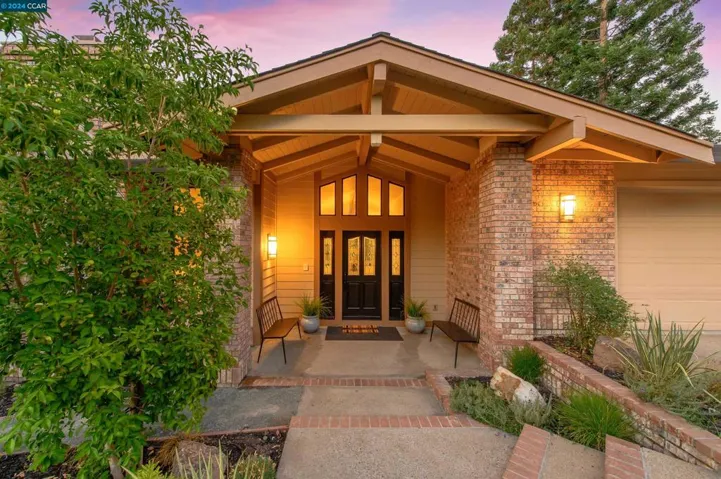 1850 Royal Court, Walnut Creek, California 94595