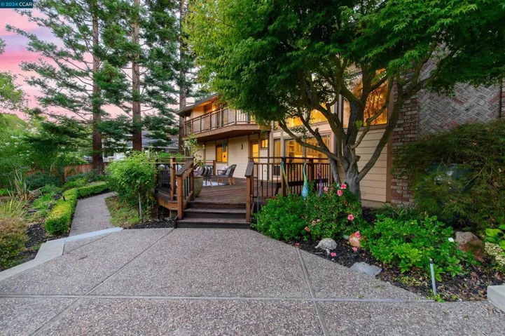 1850 Royal Court, Walnut Creek, California 94595