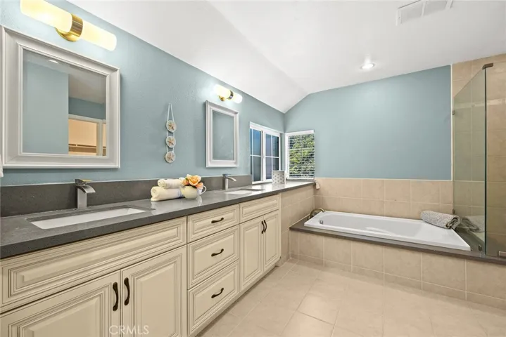 5221 E Fairlee Court, Anaheim Hills, California 92807