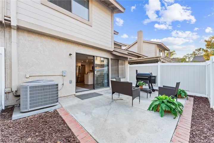 25201 Chestnutwood, Lake Forest, California 92630