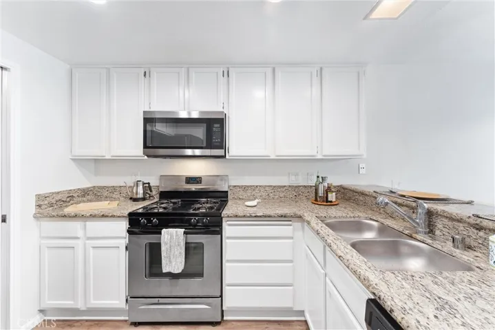 25201 Chestnutwood, Lake Forest, California 92630