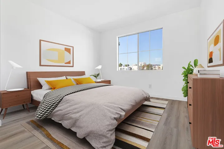2033 Beloit Avenue 302, Los Angeles, California 90025
