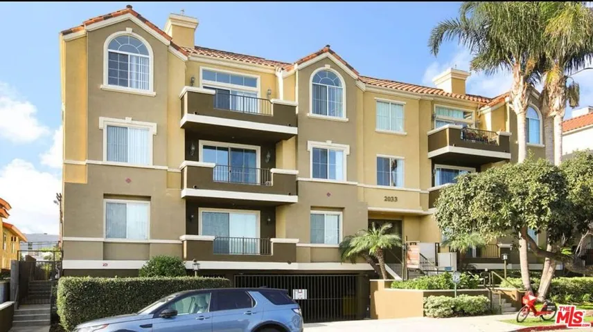 2033 Beloit Avenue 302, Los Angeles, California 90025