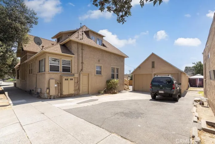 130 E Washington Boulevard, Pasadena, California 91103