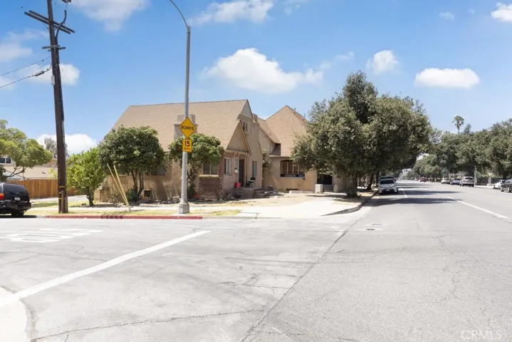 130 E Washington Boulevard, Pasadena, California 91103