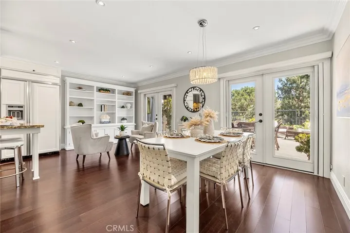 Dining - Expansive Area for Larger Dining or Seating.