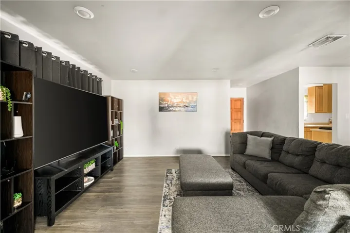 1007 S. Cambridge St., Anaheim, California 92805