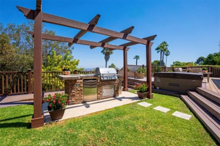 1881 W Macarthur Street, Rancho Palos Verdes, California 90275