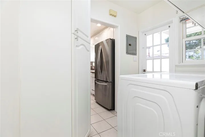 Laundry area of # 814