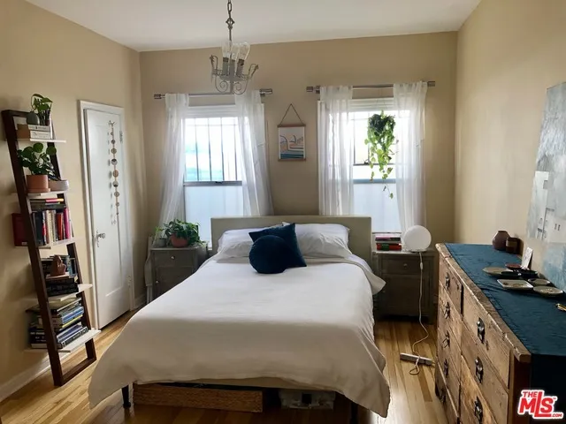 429 N Ogden Drive 2, Los Angeles, California 90036