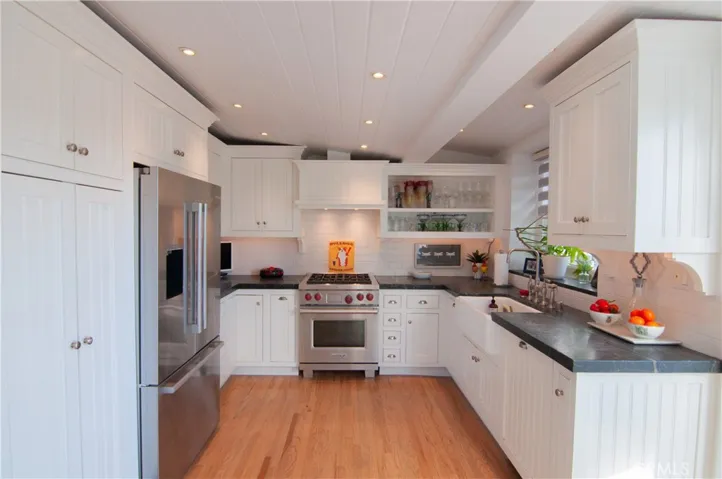559 Calliope Street, Laguna Beach, California 92651