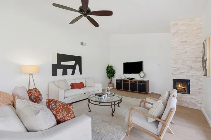 43-web-or-mls-8M4A4372