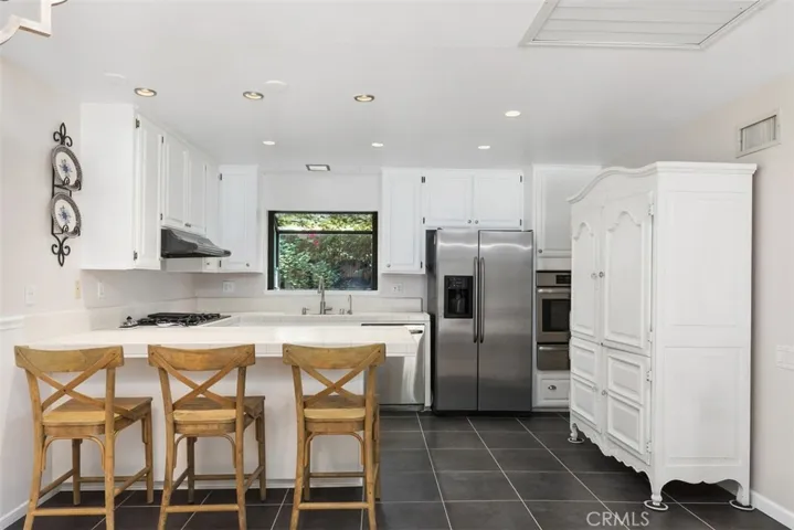 734 Nottingham Drive, Redlands, California 92373