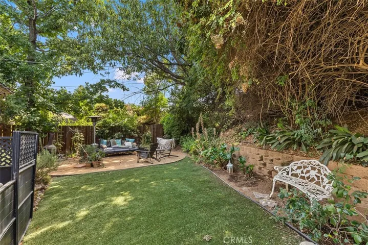 734 Nottingham Drive, Redlands, California 92373