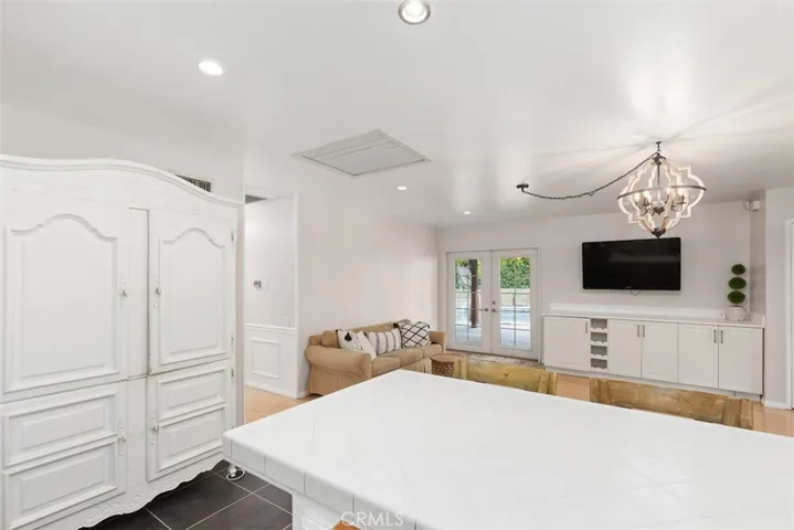 734 Nottingham Drive, Redlands, California 92373