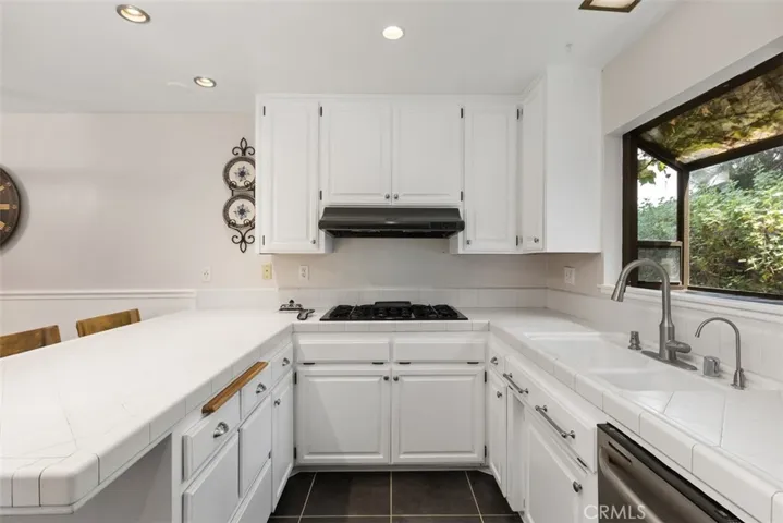 734 Nottingham Drive, Redlands, California 92373