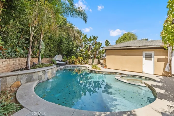 734 Nottingham Drive, Redlands, California 92373