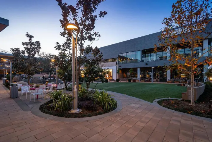 150 10th Avenue, San Mateo, California 94401