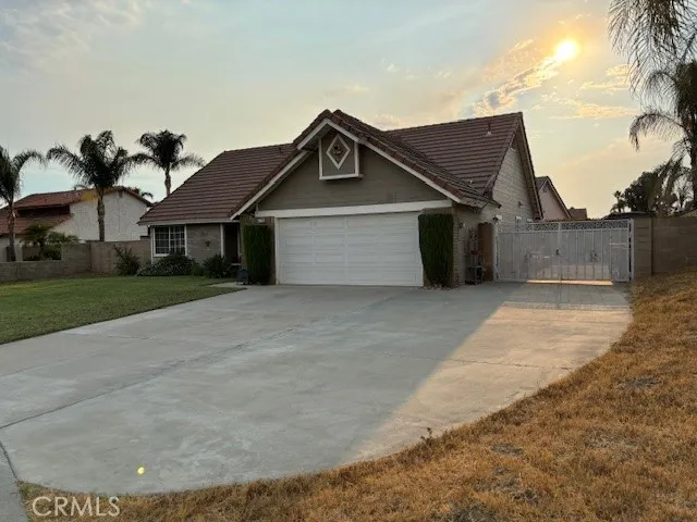 7370 Boxwood Avenue, Fontana, California 92336