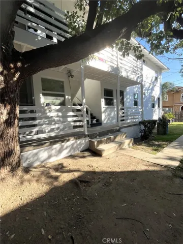 1808 W Glenoaks Boulevard, Glendale, California 91201