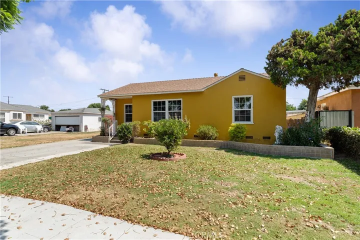 3210 Caspian Avenue, Long Beach, California 90810