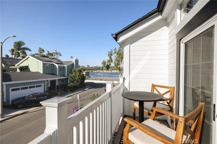 5255 E Appian Way, Long Beach, California 90803