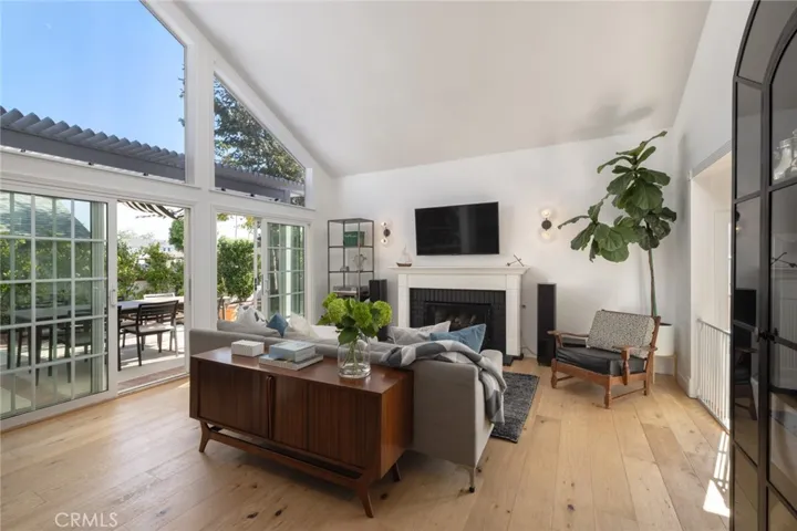 5255 E Appian Way, Long Beach, California 90803