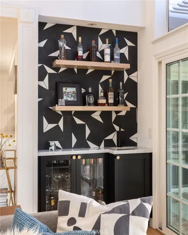 5255 E Appian Way, Long Beach, California 90803